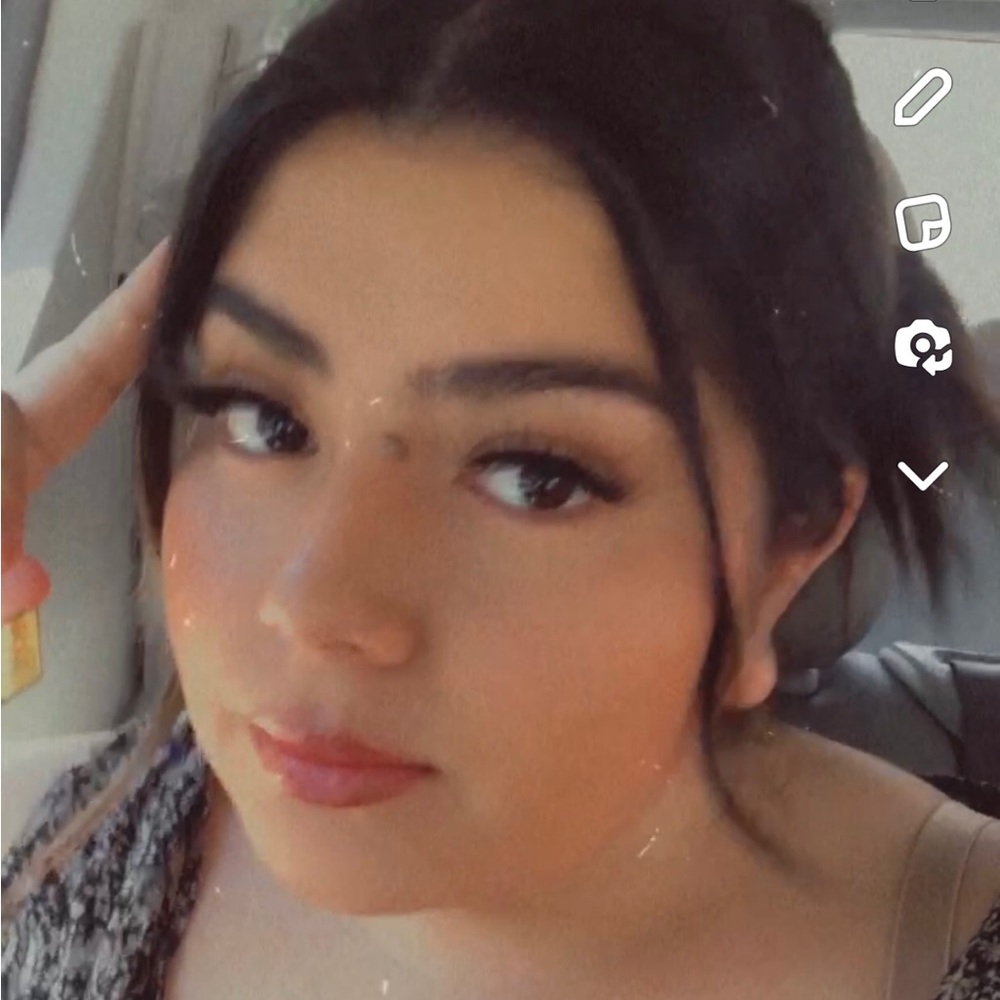Meet your Posher, Kimberly